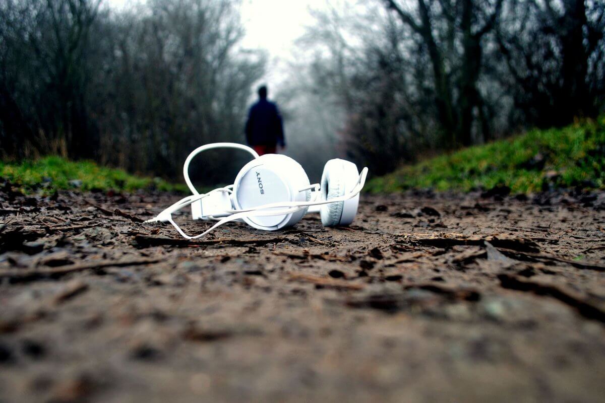 White Sony headphones dropped in mud and lost/forgotten..